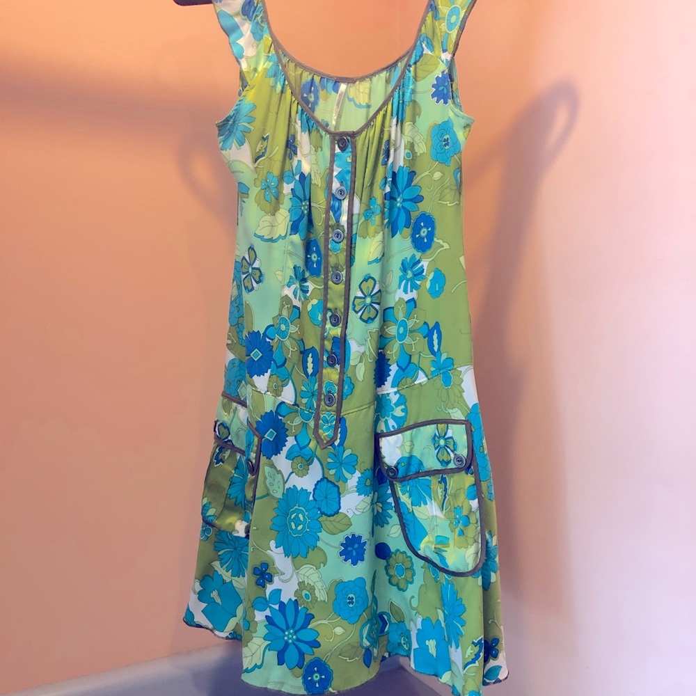 Vintage Free People silk floral mini dress with front buttons and 2 pockets sz 4